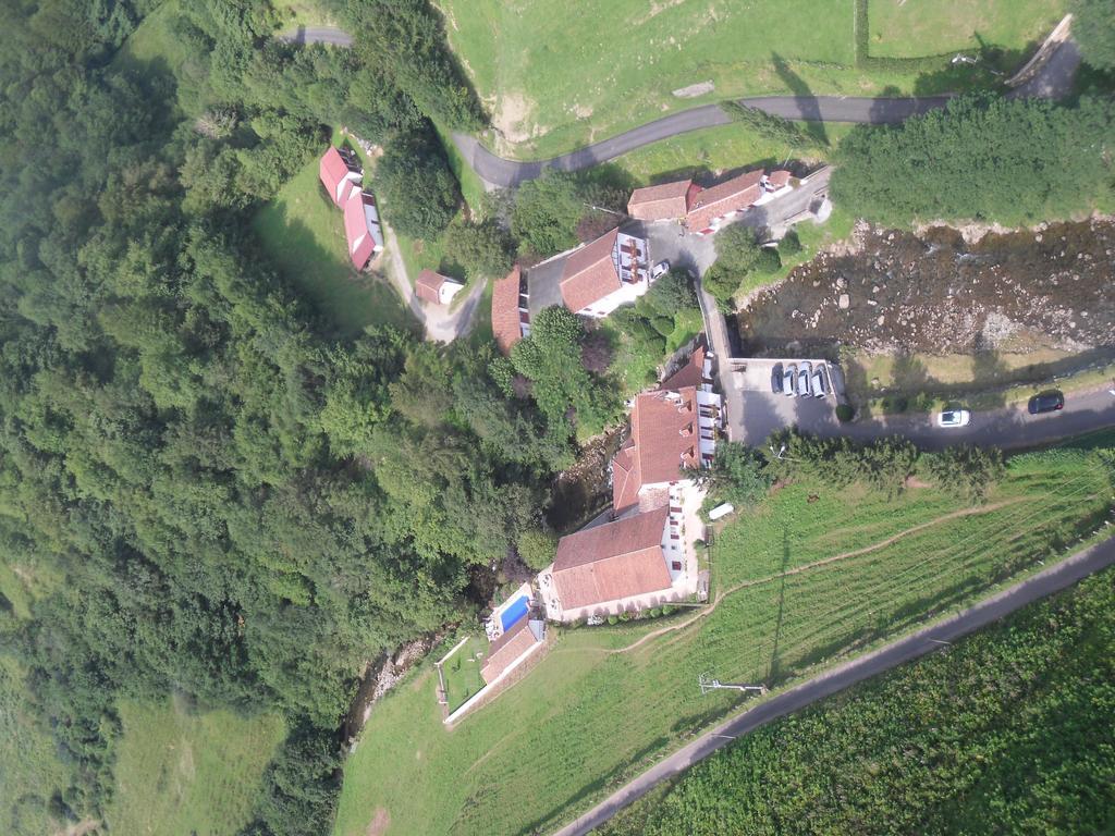 Hotel Les Sources De La Nive Esterençuby Exterior foto